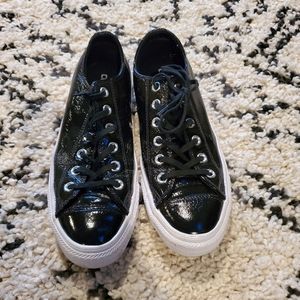 Black patent converse